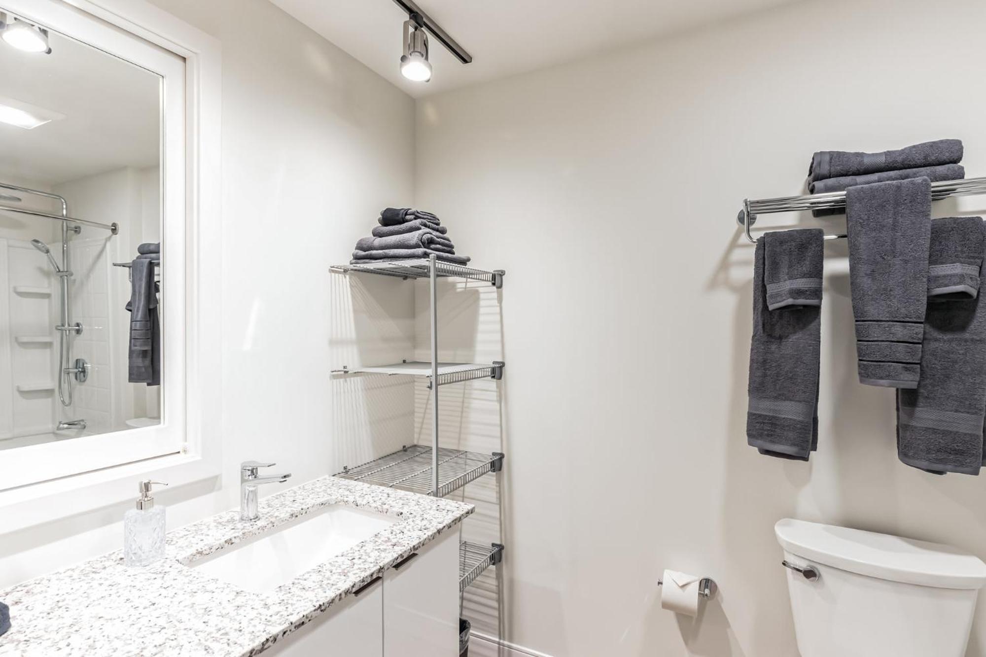 Urban Elegance Studio Oasis Prime Location Кливленд Экстерьер фото